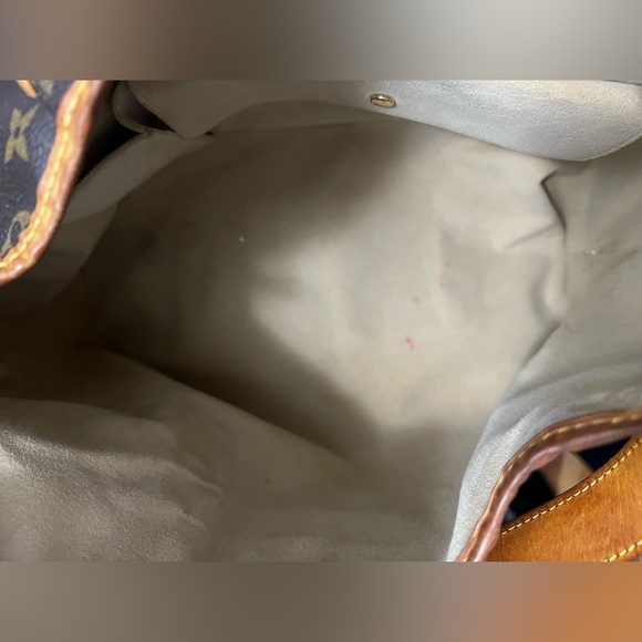 Authentic Louis Vuitton Galliera Handbag - Picture 8 of 11